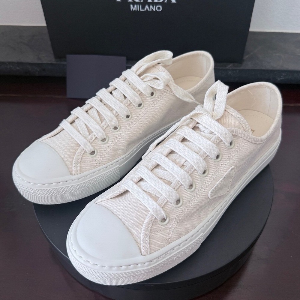 Prada 2EE446 Men's Wheel Cloth Sneakers White Low Top UK 9